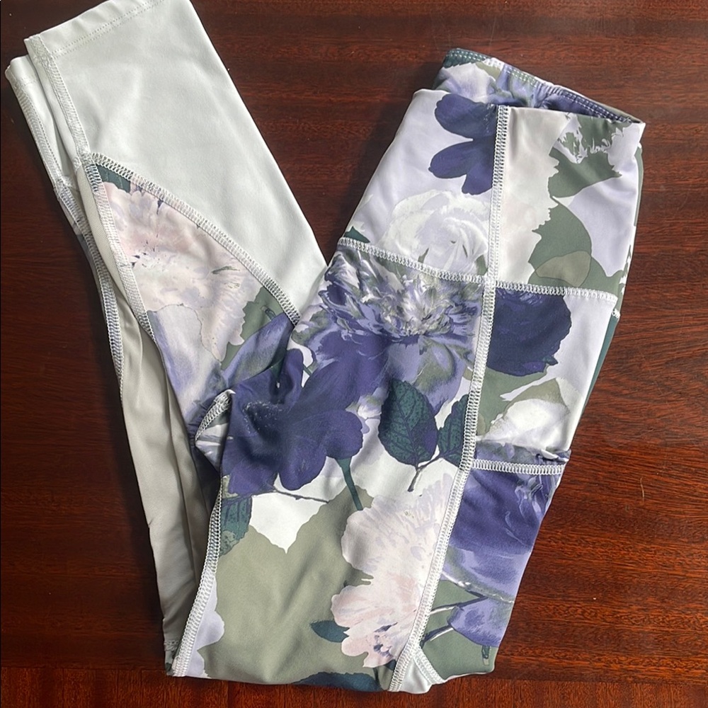 Floral Patterned Activewear Leggings
